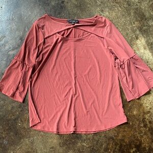 Chic Rust Blouse with Flared Sleeves